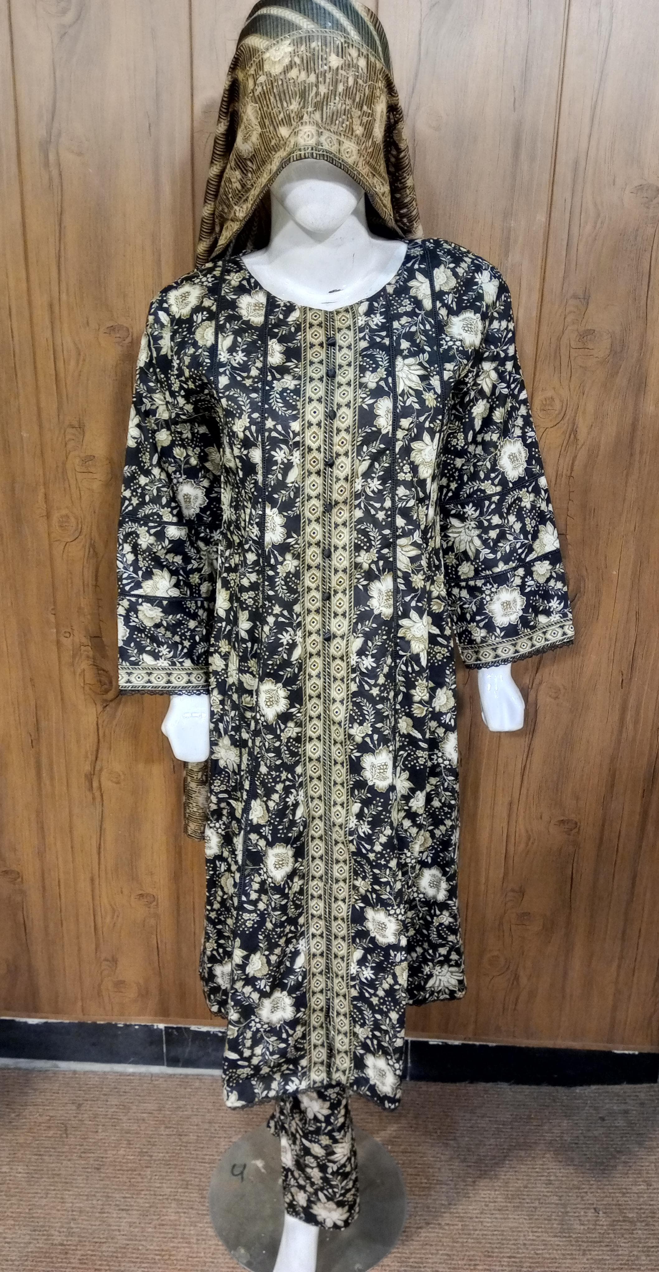 I-003 Bin Saeed 3 Piece Premium Lawn Stitched Maxi