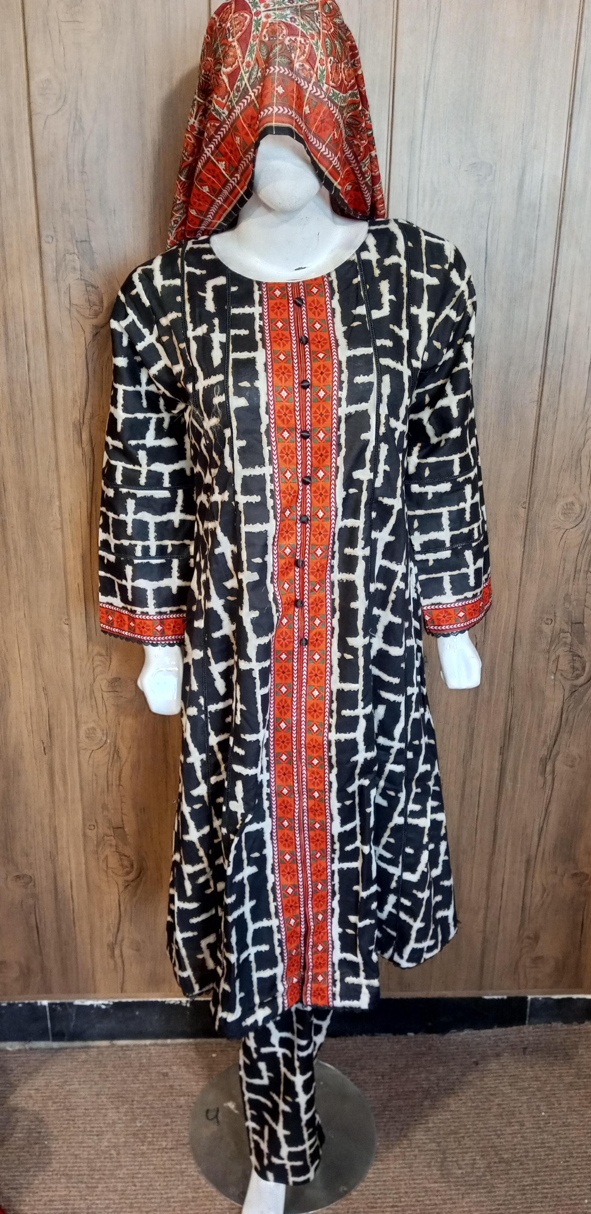 I-004 Bin Saeed 3 Piece Premium Lawn Stitched Maxi